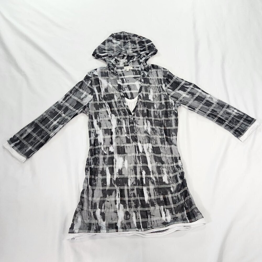 Maurices Layered Gray Silver Blouse Top Women's Size Large
Lot I - Picture 3 of 7